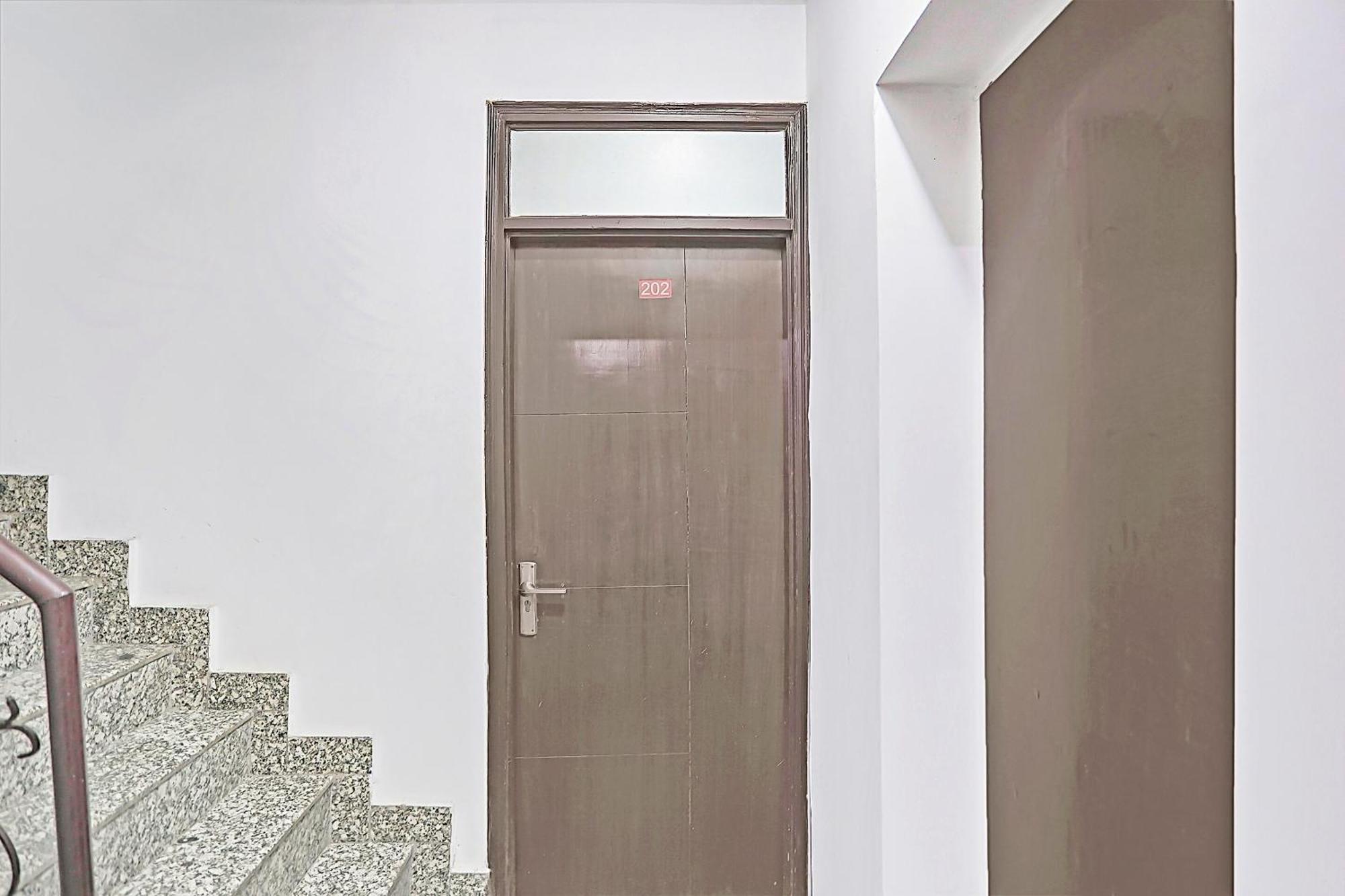 Hotel O Sun Villa New Delhi Exterior photo
